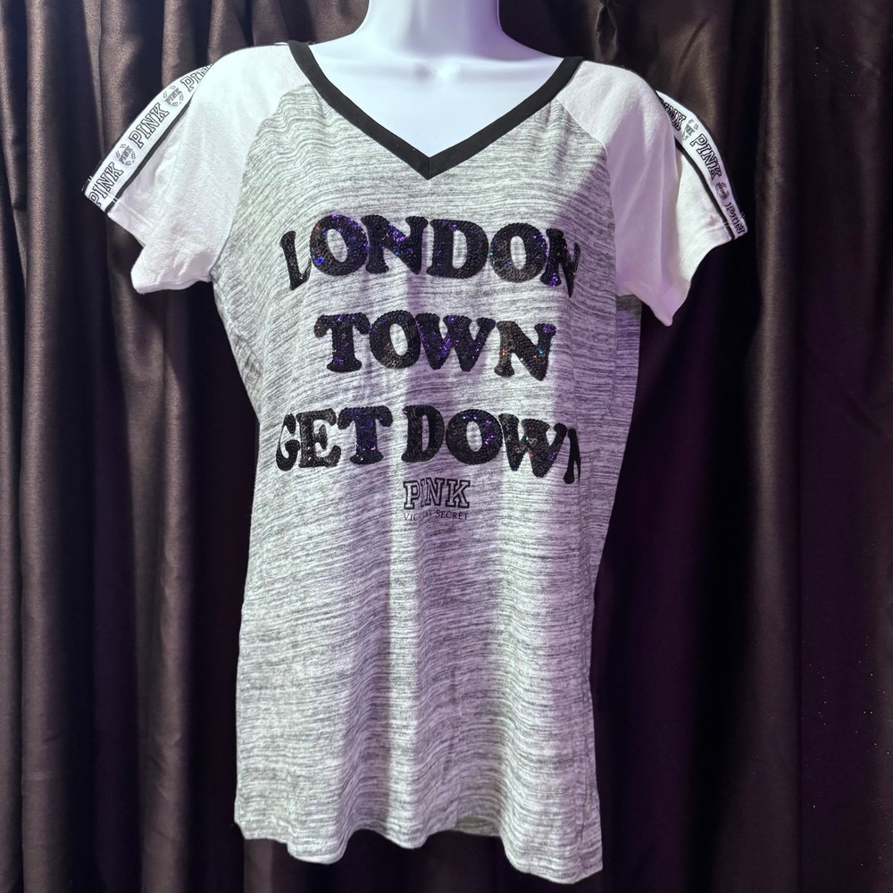 VS PINK | Destination | London T shirt